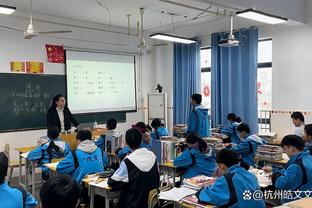 李炎哲狂揽30分19板均创个人新高 刷新广州现役球员单场篮板纪录